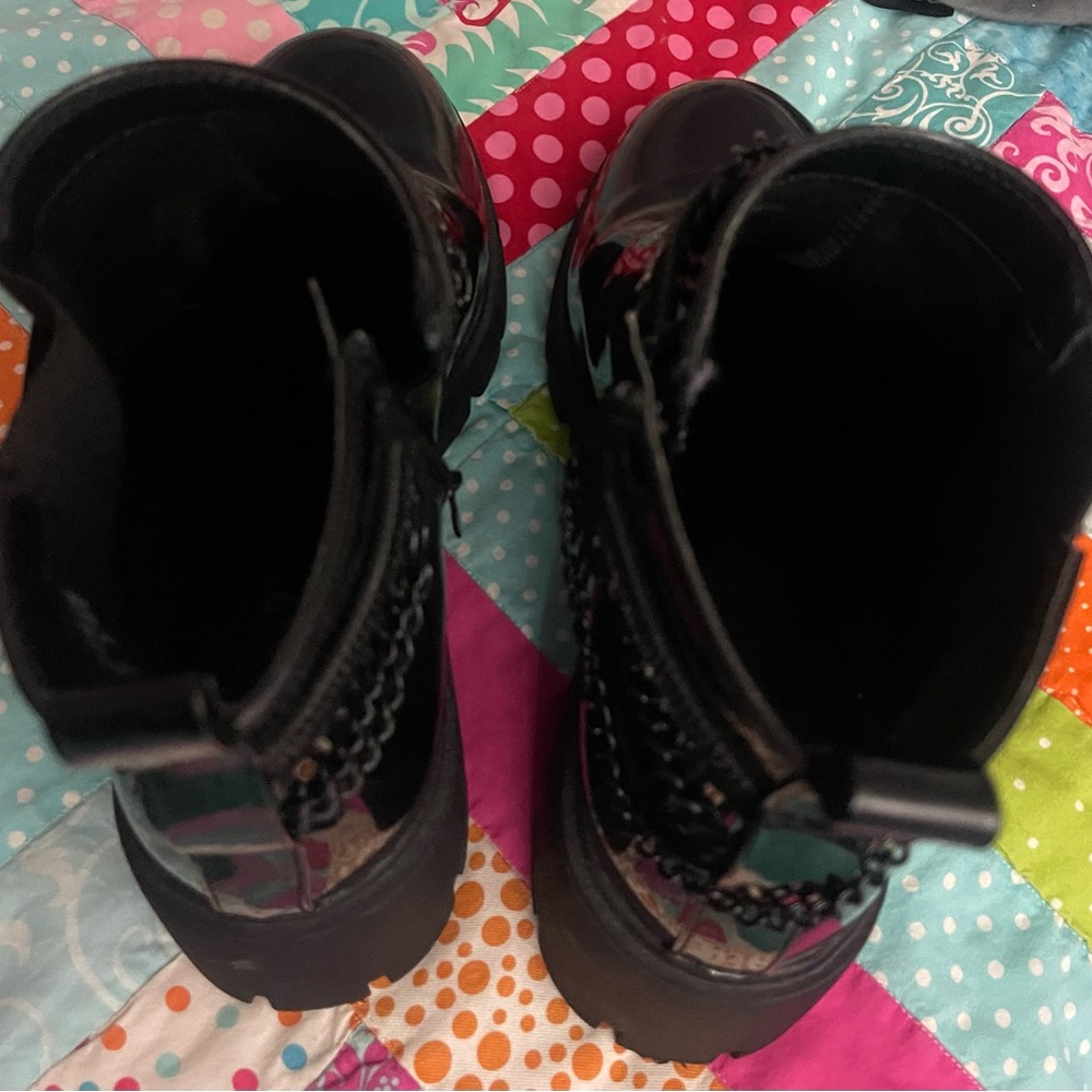 Torrid Wide witdth patent leather boots with chain detail. - Picture 6 of 9